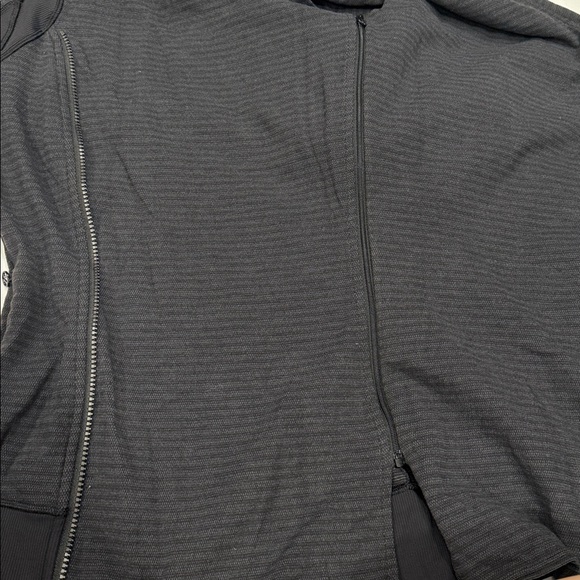 Lululemon Bhakti Yoga Jacket Size 10 - Picture 6 of 8